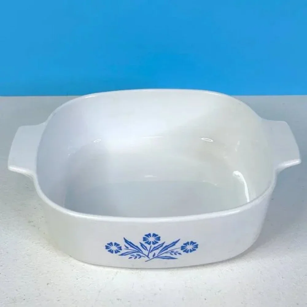 Vintage Corning (A-2-B) 2 Liter‎ Blue Cornflower Casserole Dish